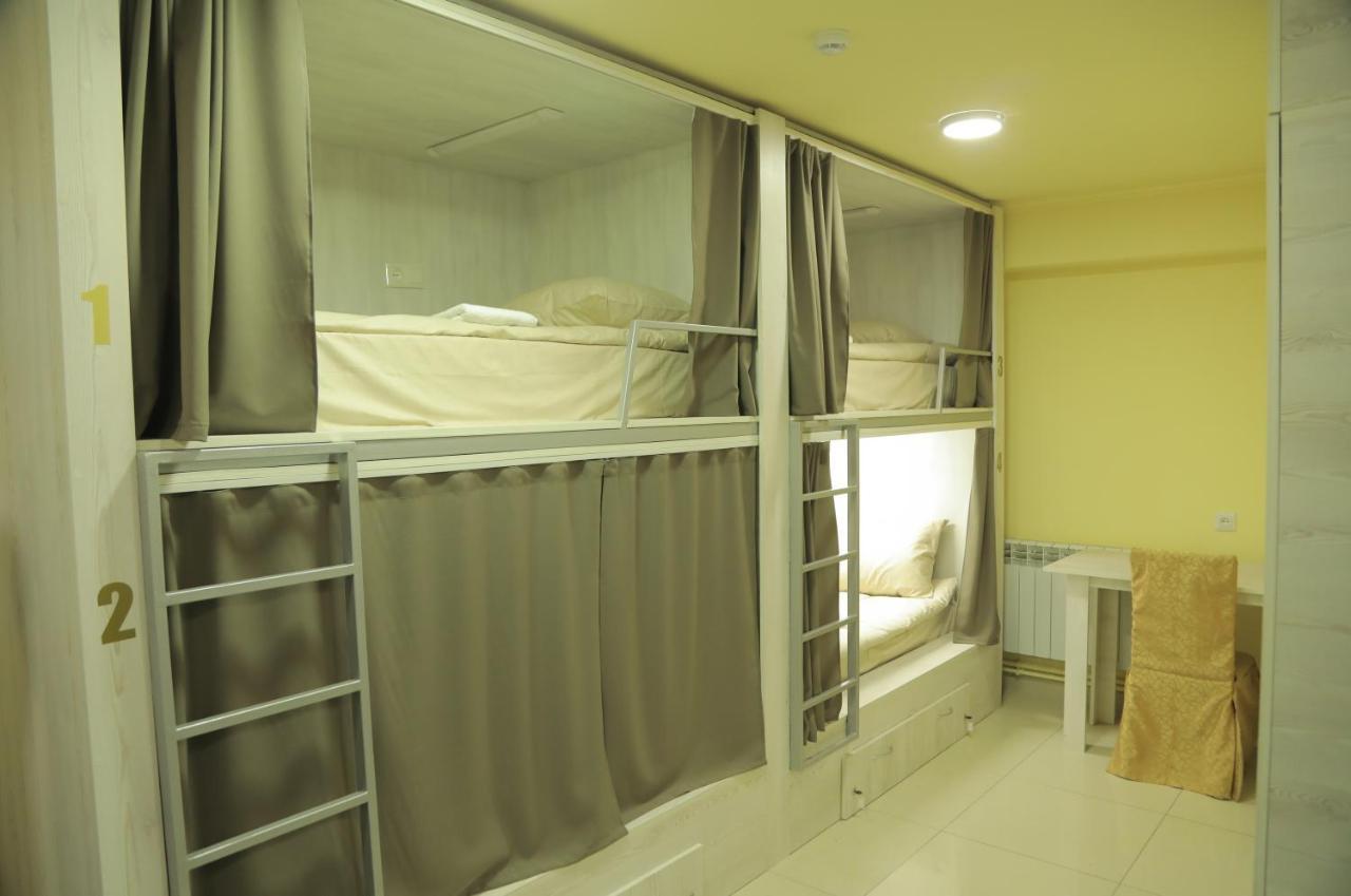 5X5 Hostel Jerevan Buitenkant foto
